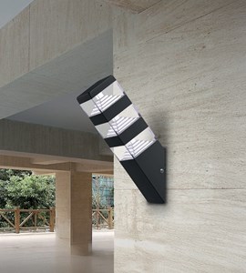 Applique extérieure pyramide 1500 lumens noir