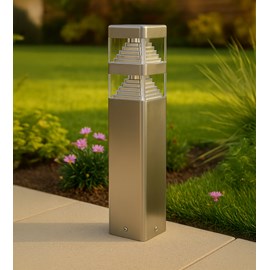 Borne extérieure pyramide 40cm inox