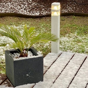 Borne extérieure pyramide 60cm blanc