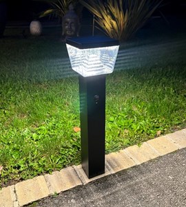 Borne extérieure solaire liberty avec détecteur de mouvements 79cm