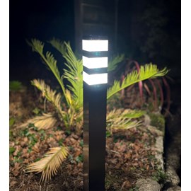 Borne extérieure pyramide 80cm noir