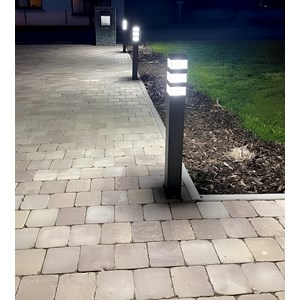 Borne extérieure pyramide 80cm noir