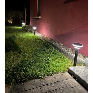 Borne extérieure solaire genova avec détecteur de mouvements noir