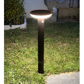 Borne extérieure solaire halo+ télécommandable