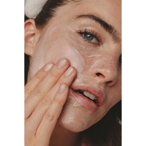 Huile lactée nettoyante