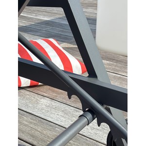 Bain de soleil en aluminium et toile plastifiée