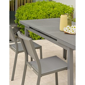 Ensemble repas de jardin 4 places en aluminium