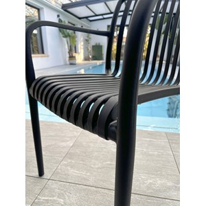 Lot de 2 fauteuils de jardin empilables en polypropylène