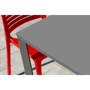 Table de jardin meet