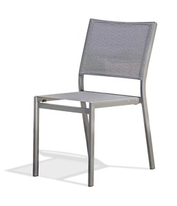 Chaise de jardin empilable en aluminium et toile plastifiée