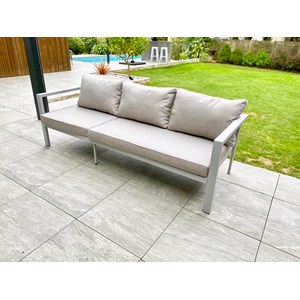 Ensemble table, fauteuils et bancs de jardin antalya