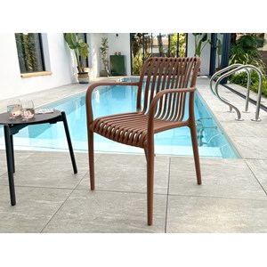 Lot de 2 fauteuils de jardin empilables en polypropylène