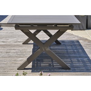 Table de jardin floride