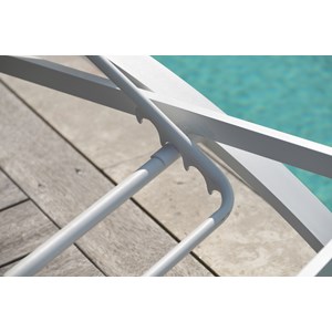 Lot de 2 bains de soleil en toile plastifiée et aluminium