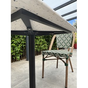 Ensemble table et fauteuils de jardin bistro
