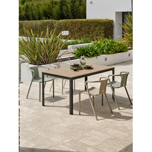 Ensemble repas de jardin 4 places en aluminium