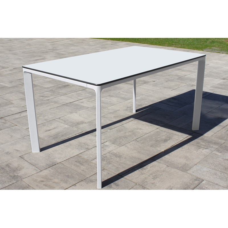Table de jardin 6 places en aluminium laqué et peinture epoxy