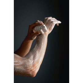 Soin lavant corps ambre boisé