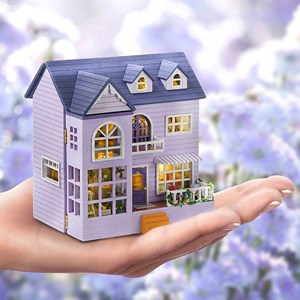 Mansion du bonheur. Maquette 3d avec design de panneau de porte ouverte.