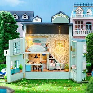 Maison accueillante. Maquette 3d avec design de panneau de porte ouverte.