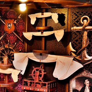 Mémoire de navigation. Book nook en bois, design 3d réaliste.