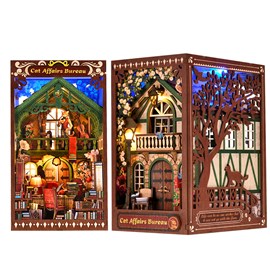 Bureau de chats. Book nook en bois, design 3d réaliste avec de nombreux détails.