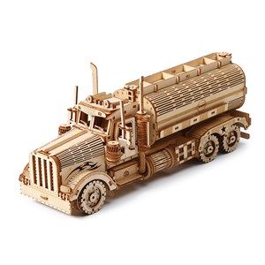 Maquette en bois 3d, conception de camion-citerne avec mouvement mécanique.