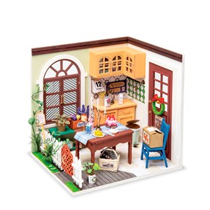 Salle à manger mrs charlies. Maison de poupées maquette.