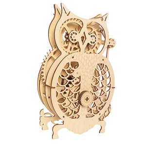 Maquette en bois 3d, avec mouvement mécanique design de horloge hibou.