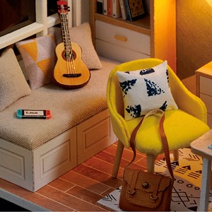 Studio ensoleillé. Maquette 3d réaliste avec beaucoup de détails et lumières led