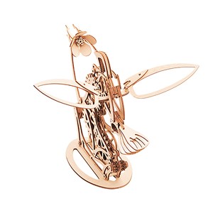 Maquette en bois 3d, conception de colibri mécanique.