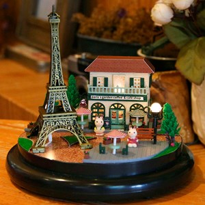 Maquette miniature 3d paris romantique 14x14x13,7 cm.