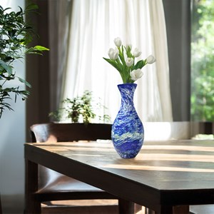 Puzzle 3d en abs avec 160 pièces. Conception vase traditionnel avec mer bleue.