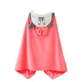 Serviette enfant design souris. Multiusages : serviette de bain.