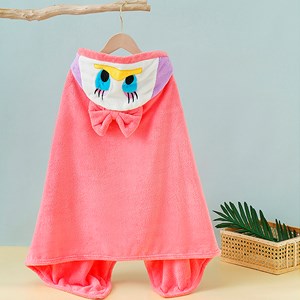 Serviette enfant design canard. Multi-usage : serviette de bain.