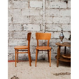 Alma, la paire de chaises thonet n°988