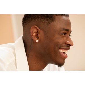 Boucles d'oreilles puces issa en acier 316l avec oxyde de zirconium blanc