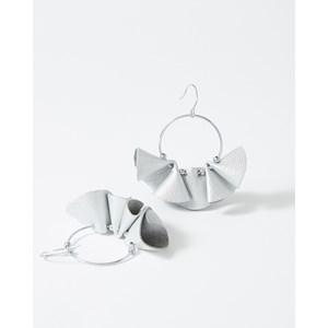 Boucles d'oreilles pendantes chloe argent blanc