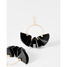 Boucles d'oreilles pendantes chloé vernis noir