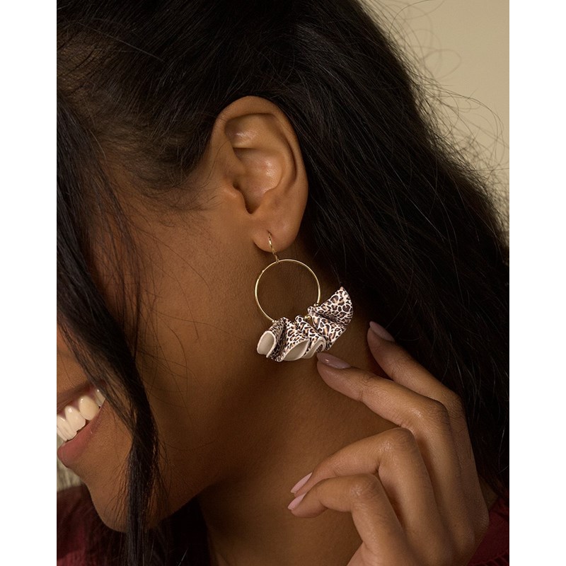 Boucles d'oreilles pendantes chloé white léo