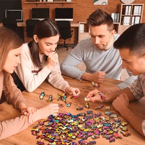 Puzzle en bois avec design de lion. 100 pièces.