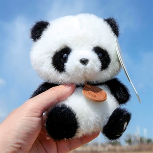 Peluche extra-doux et moelleux. Design panda. 17 cm.