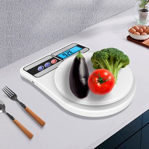 Balance de cuisine numérique. Précision de 1 g. Plage de 1 à 10 000 g.