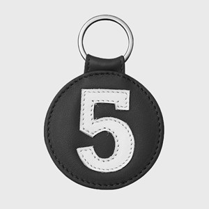 E2r porte clés numéroté cuir noir et blanc original et pratique
