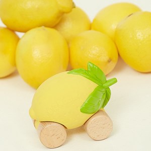 Voiture et jouet de dentition lou citron