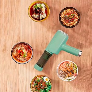 Machine à pâtes avec 40w, 200g de capacité et 5 moules différents.