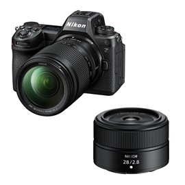 Nikon z6 iii + objectif z 24-200mm f4-