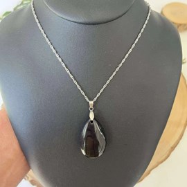 Pendentif goutte en obsidienne noire – chaîne acier inoxydable argenté