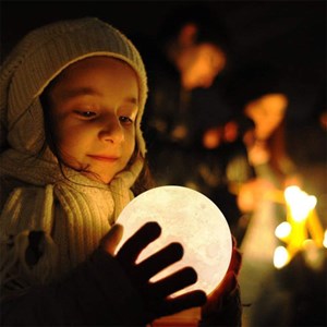 Lampe-lune à poser multicolore moovymoon