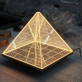 Lampe led design pyramid - elementary
